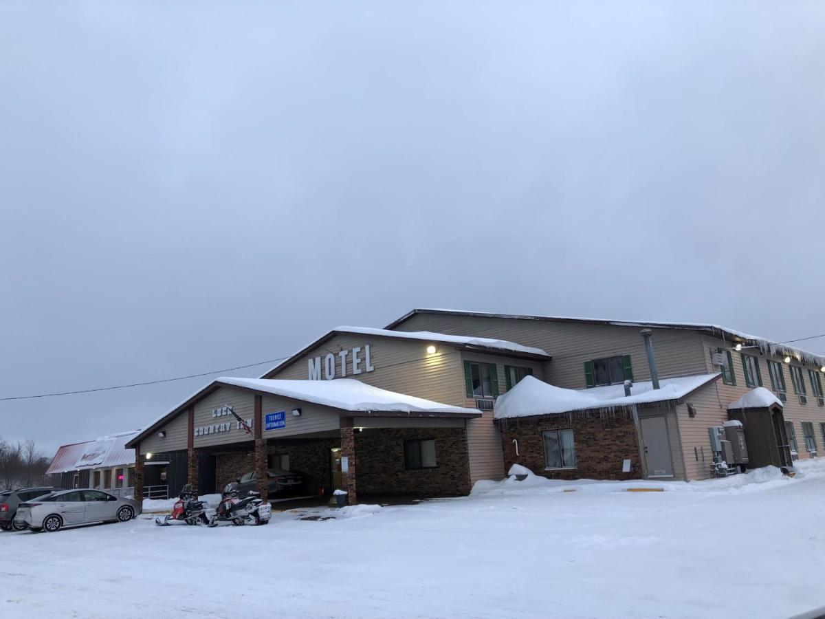 Luck Country Inn Exterior photo